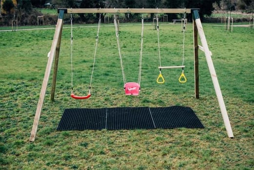 Garden Swing Set 1 4 Seats Shop Wowcher