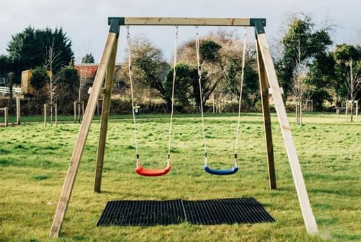 Garden Swing Set 1 4 Seats Shop Wowcher