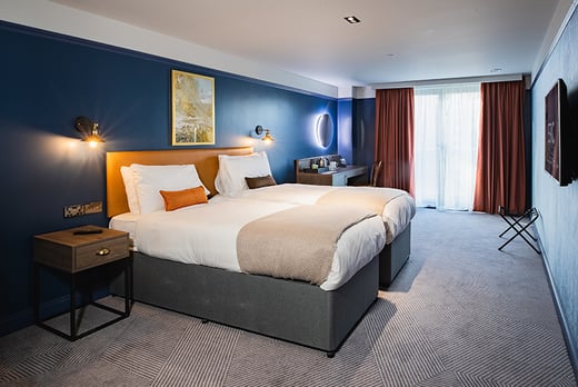 Liverpool Luxury Stay For 2 