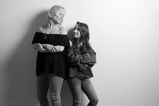 Mother And Daughter Photoshoot Voucher 70 Locations Manchester Wowcher