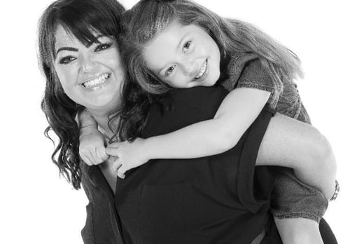 Mother And Daughter Photoshoot Voucher Derbyshire Newcastle Wowcher