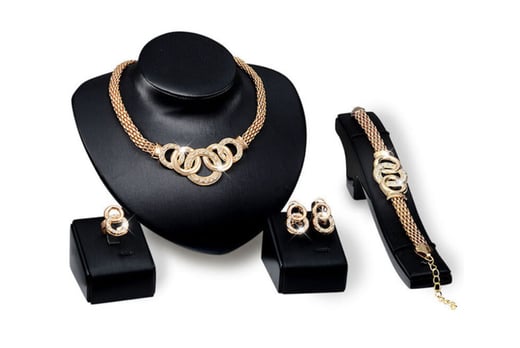 Luxury-Jewelery-Set-1