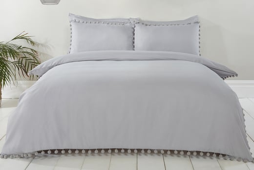 white pom pom bedding single