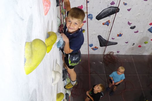 Kids Rock Climbing - Ages 7-17 – Christmas Hols & Feb Half Term!