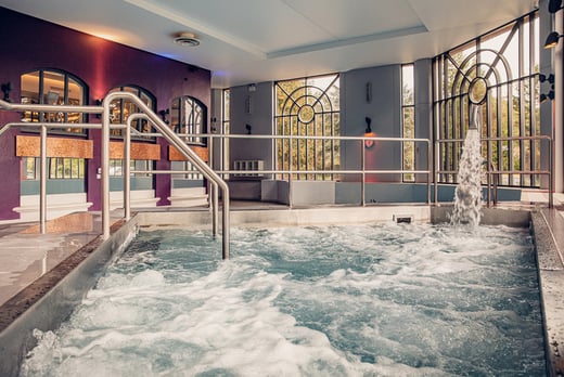 4* Luxury Spa Day & Champagne Afternoon Tea for 2