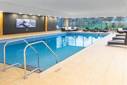 Crowne Plaza Plymouth - indoor pool