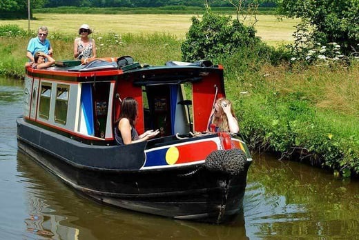 1-Day Union Canal Boat Hire Voucher 3