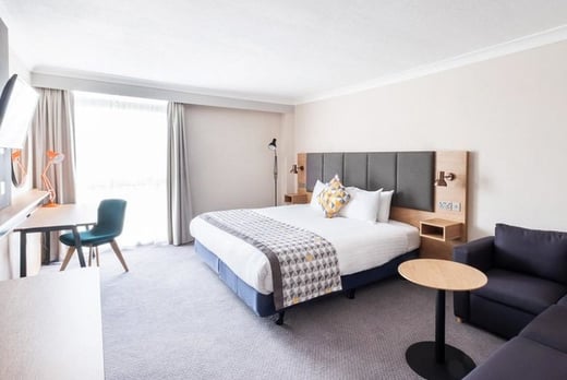 Holiday Inn Leicester - bedroom