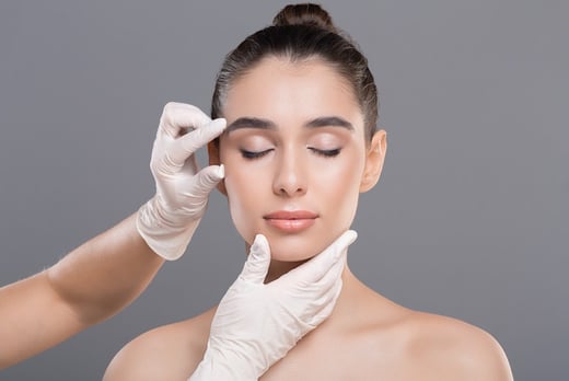 Vampire 'Facelift' Treatment Voucher - Loughton