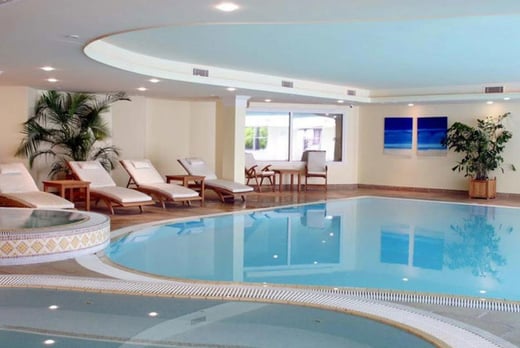 Hustyns Hotel and Spa-pool