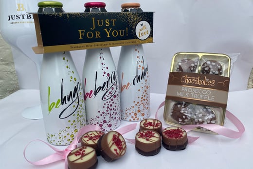 Valentine’s Flavoured Prosecco Gift Pack and Truffles Hamper