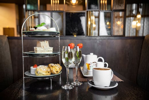 Spa Day, Afternoon Tea and Prosecco for up to 4 - 4* Crowne Plaza Leeds