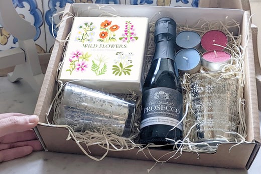 Mother's-Day-Prosecco-Gift-Box-2