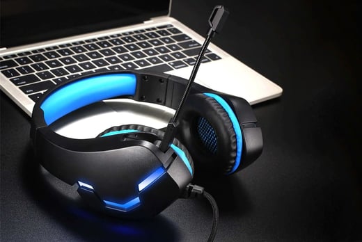 Gaming-Headphones-Wired-Stereo-Headphones-With-Over-ear-Microphone-1