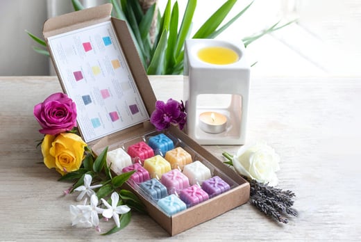 A box of 12 floral melts from Graces Court (was £11.99) OR redeem towards another available deal