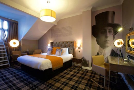 The Queen at Chester Hotel-room
