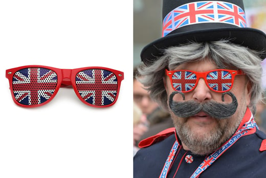 Union-Jack-Queen's-Jubilee-Novelty-Glasses-1