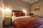Castle Arch Hotel - bedroom