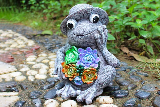 Cute-Frog-in-a-Hat-Garden-Solar-Light-Statue-aditional-image