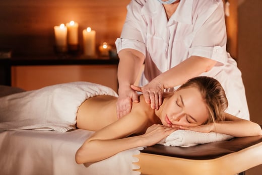 1 Hour Pamper Package - Facial and Massage - Queens Beauty Spa