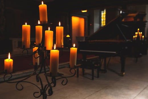 Vivaldi's Four Seasons by Candlelight - Manchester Cathedral