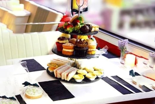 Guided Bus Tour and Afternoon Tea For 2 – 2 Scottish Locations