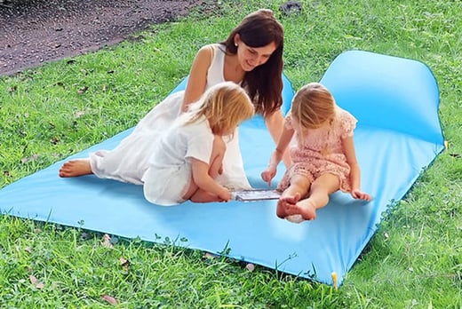 Outdoor-Picnic-Blanket-Oversized-Portable-Game-Picnic-Mat-with-Inflatable-Pillow-1