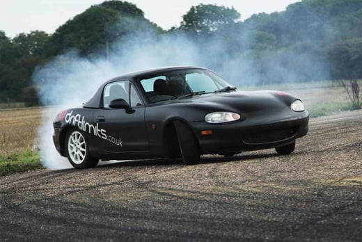 11 Lap Mx 5 Drifting Experience With 3 Passenger Laps London Wowcher 7127